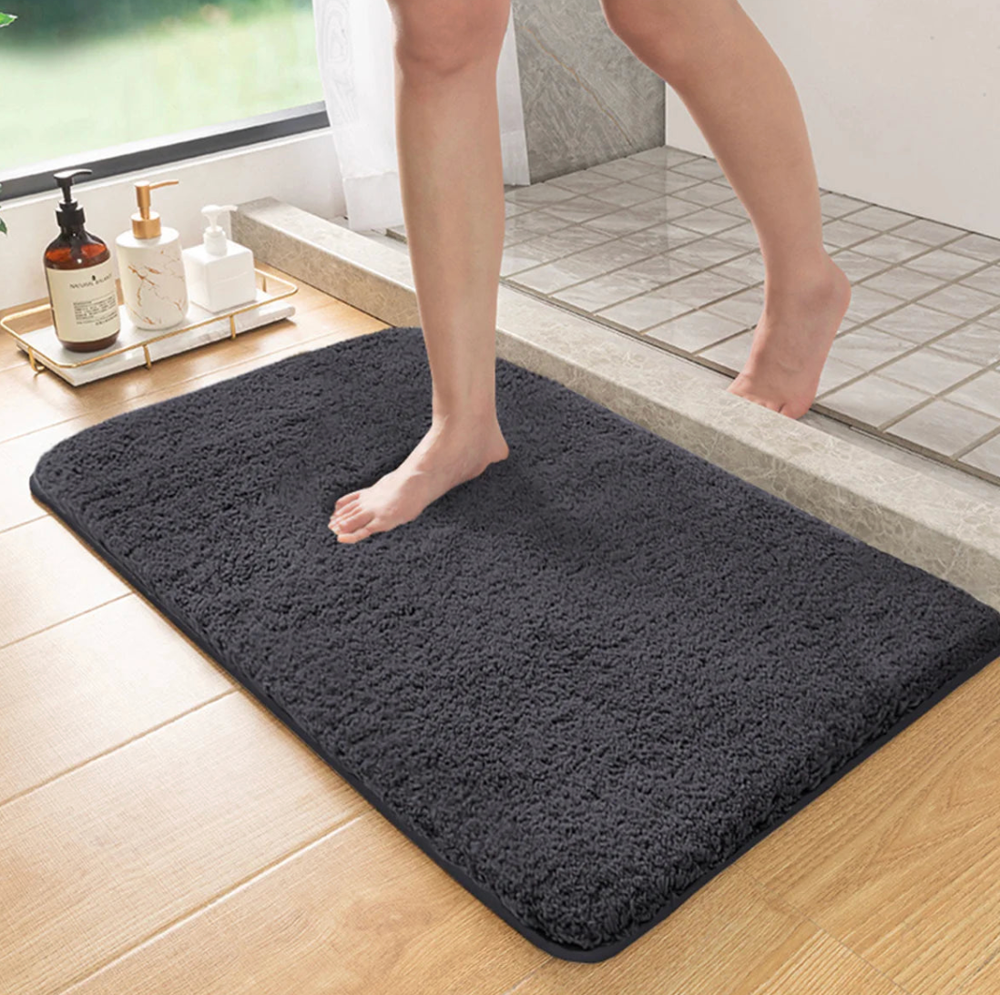 Fluffy Non-Slip Bathroom Mat – Absorbent Shaggy Rug for Bath, Shower & Entrance