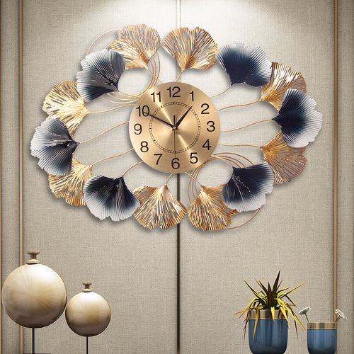 Modern Round Metal Wall Clock – Nordic Design