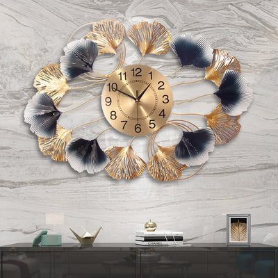 Modern Round Metal Wall Clock – Nordic Design
