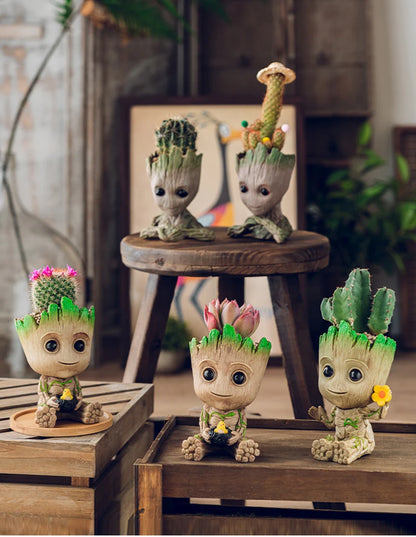 Groot Tree Man Miniature Figurine 5cm – Adorable Galaxy Guardian Desk Ornament, Succulent Planter, Pop Culture Home Decor Gift