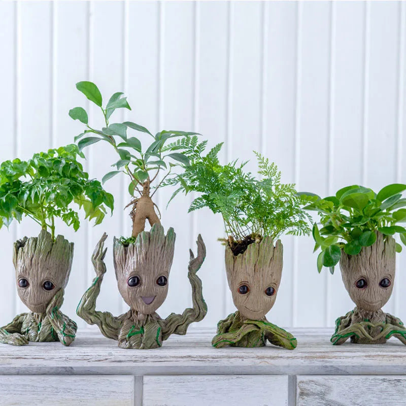 Groot Tree Man Miniature Figurine 5cm – Adorable Galaxy Guardian Desk Ornament, Succulent Planter, Pop Culture Home Decor Gift