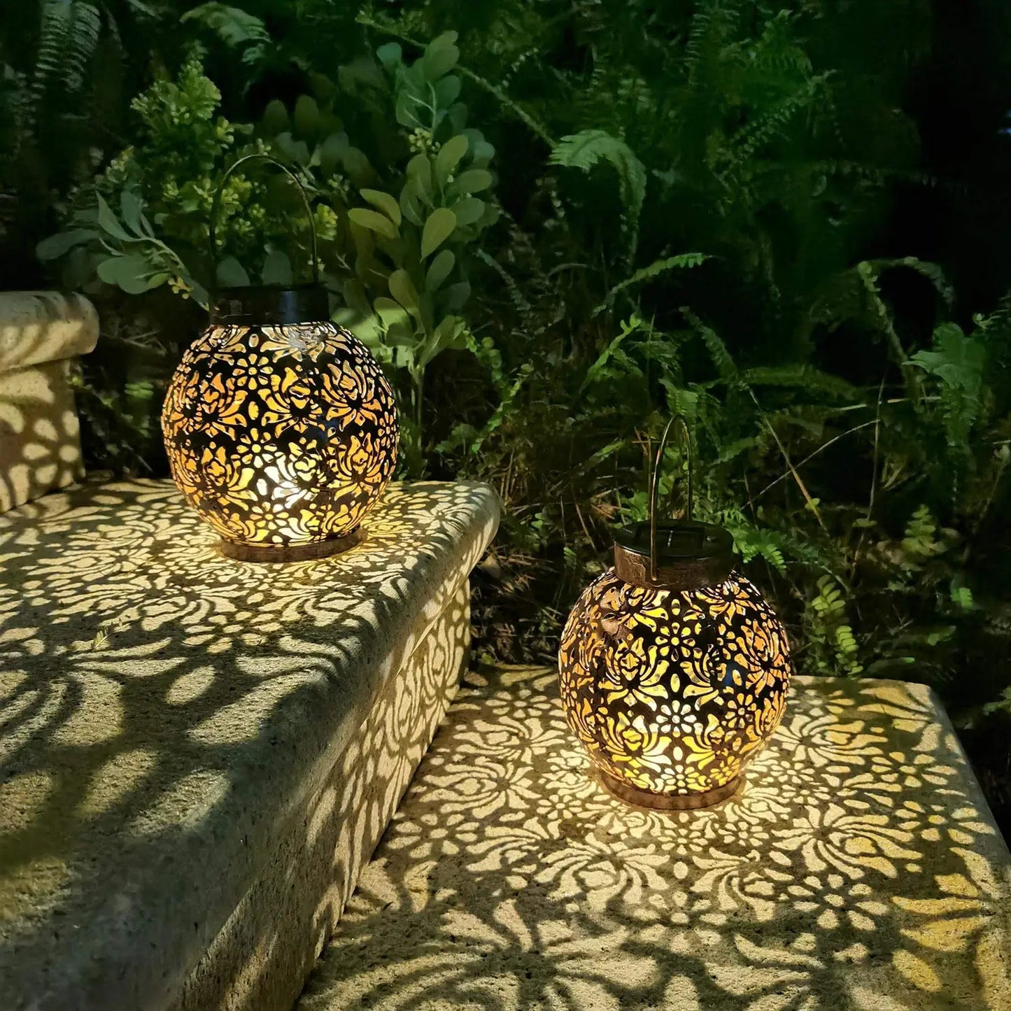 Solar Iron Art Garden Hanging Light, Waterproof LED
