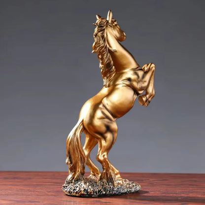 European Victory Horse Statue 640g – Galloping Animal Figurine, Luxury Living Room Decor, Office Desktop Gift