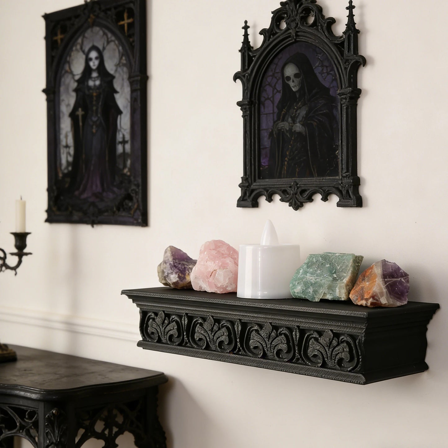 Gothic Long Strip Wall Shelf – Retro Carved Floating Wall Mounted Rack for Dark-Style Home Decor & Storage