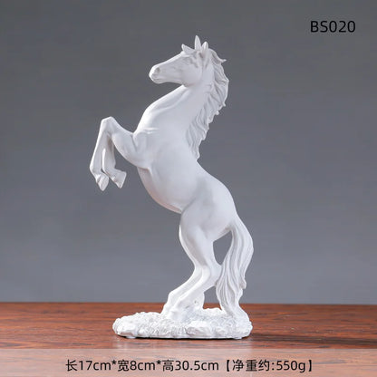 European Victory Horse Statue 640g – Galloping Animal Figurine, Luxury Living Room Decor, Office Desktop Gift