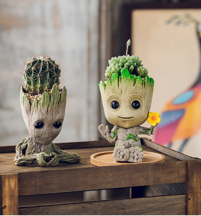 Groot Tree Man Miniature Figurine 5cm – Adorable Galaxy Guardian Desk Ornament, Succulent Planter, Pop Culture Home Decor Gift