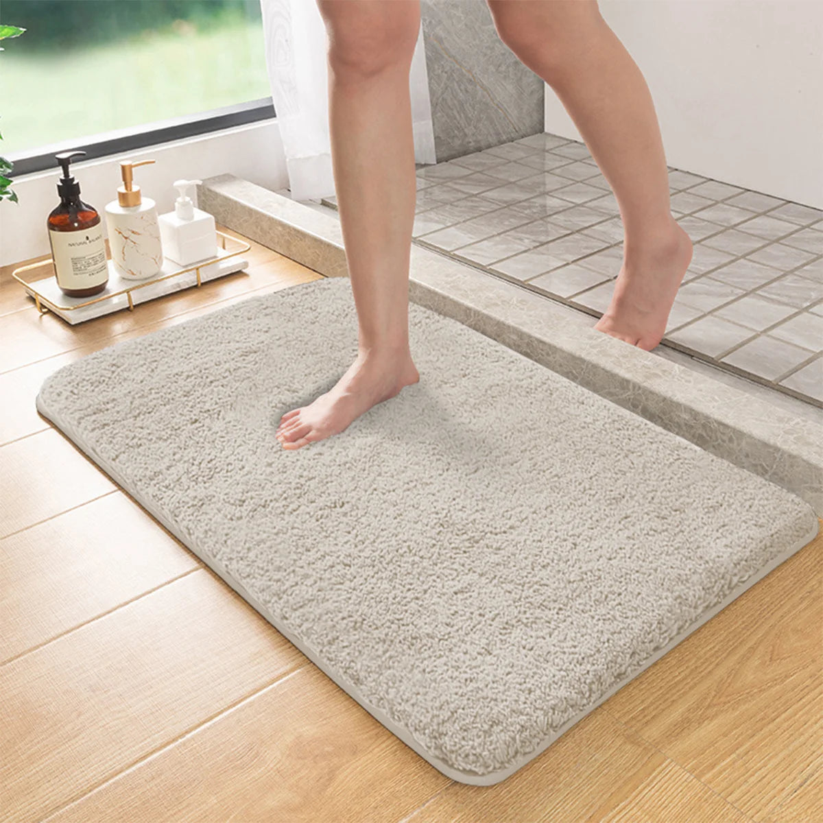 Fluffy Non-Slip Bathroom Mat – Absorbent Shaggy Rug for Bath, Shower & Entrance