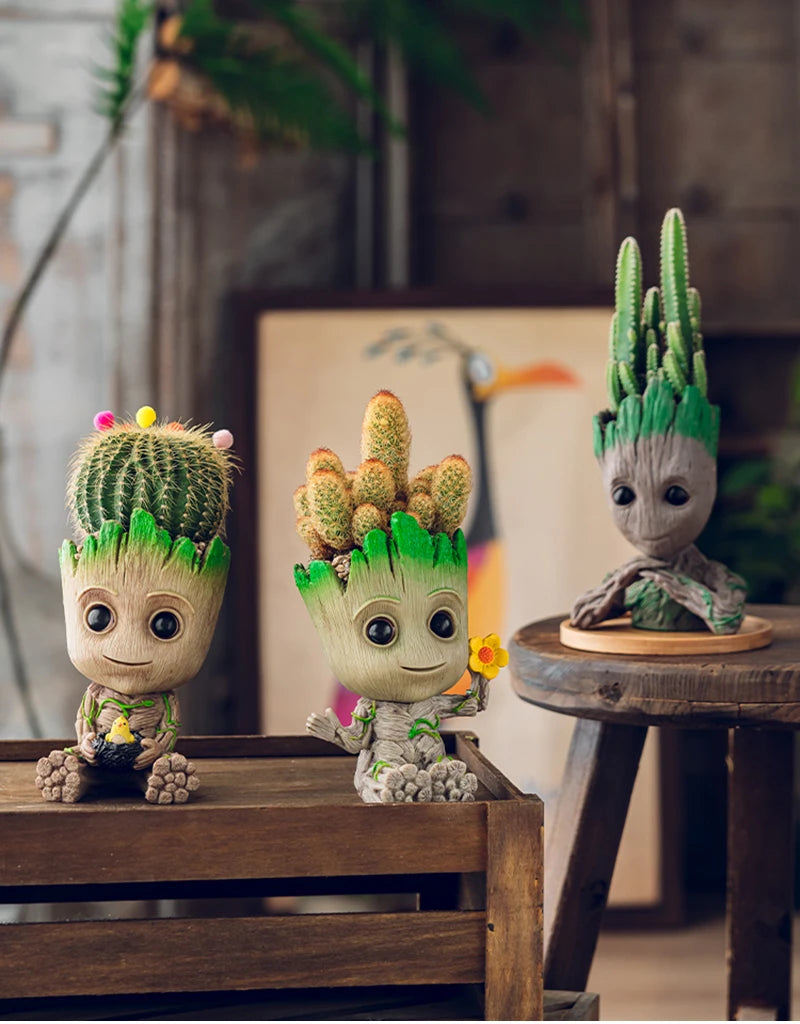 Groot Tree Man Miniature Figurine 5cm – Adorable Galaxy Guardian Desk Ornament, Succulent Planter, Pop Culture Home Decor Gift