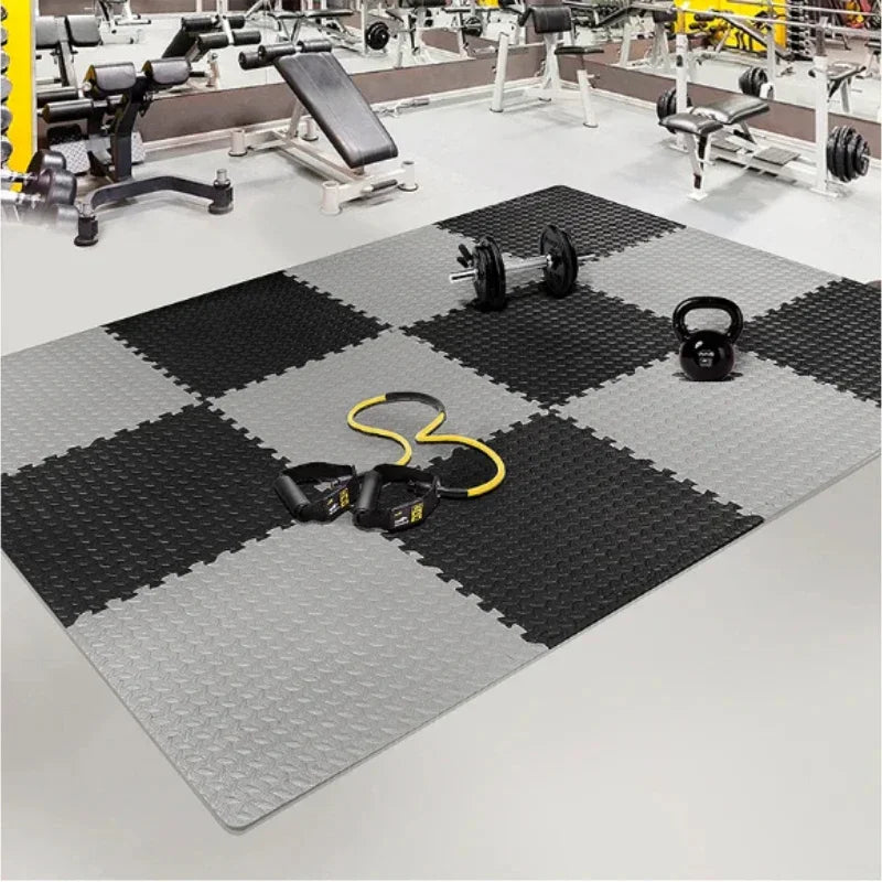 PVC Interlocking Gym Floor Tiles – 30x30cm, 10mm Thick Non-Slip Fitness Mat